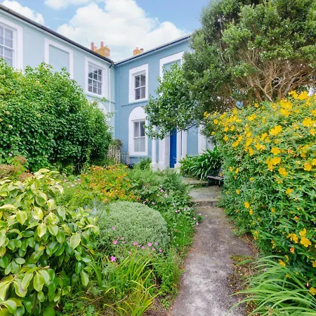 The Blue House * Penzance